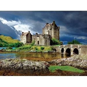 Buffalo Games (17056) - "Eilean Donan Castle, Scotland" - 750 pieces puzzle