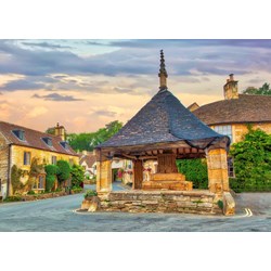 Grafika (t-00935) - "Market Cross in Castle Combe, Cotswolds" - 500 pieces puzzle